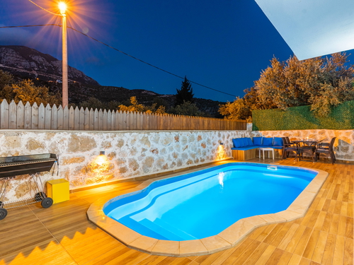  gece  -  Kasım
  | Kalkan Ulugöl'de Isıtmalı Kapalı Havuzlu Romantik Villa Tatili